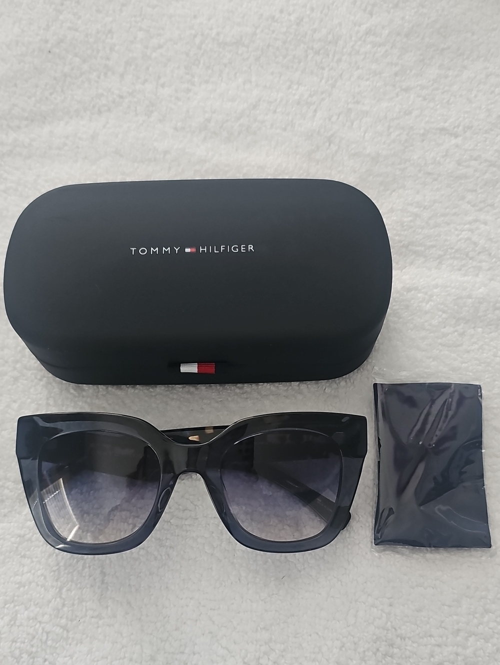 Tommy Hilfiger Dark Blue Oversized Square Sunglasses